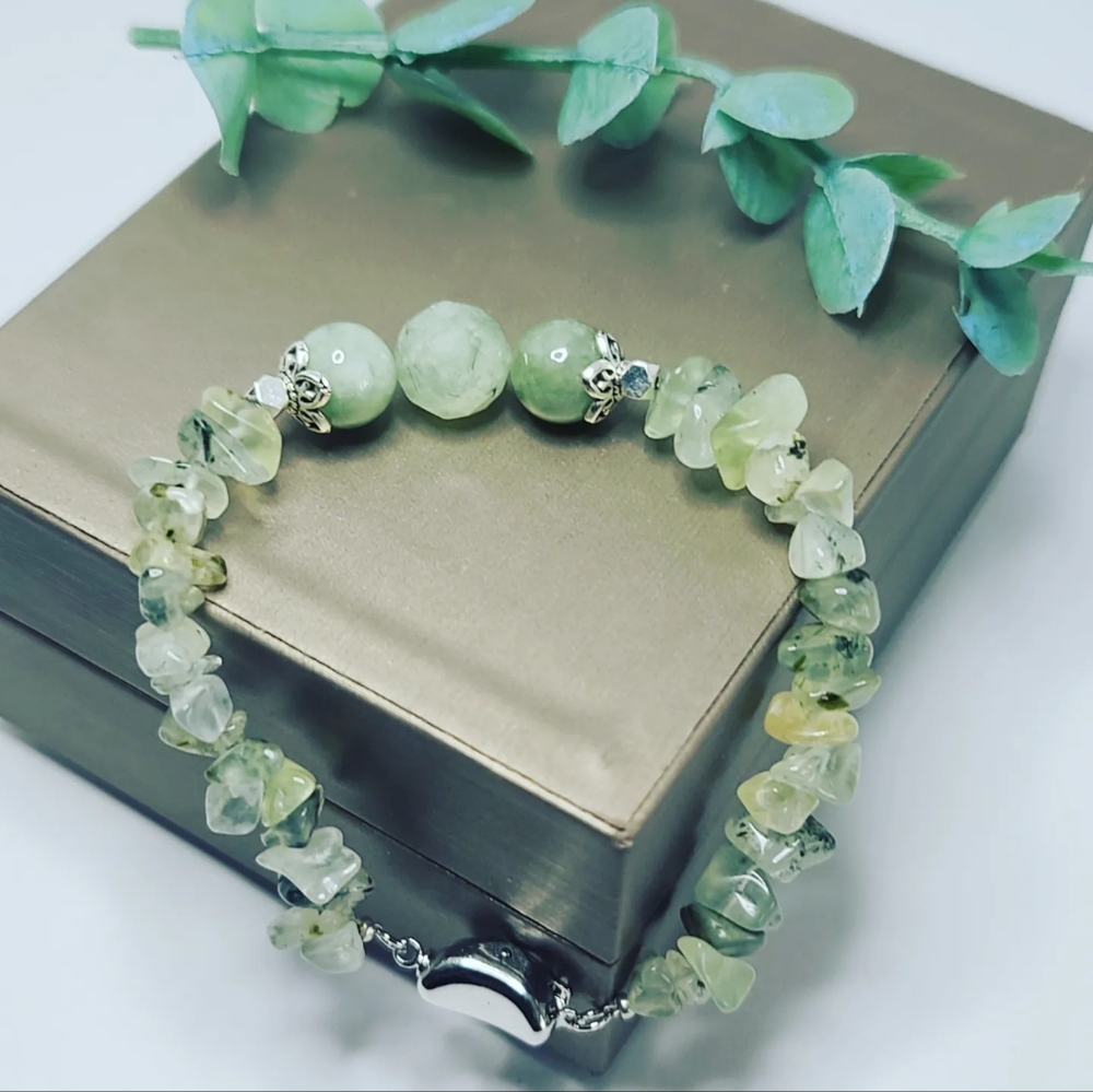 Prehnite bracelete